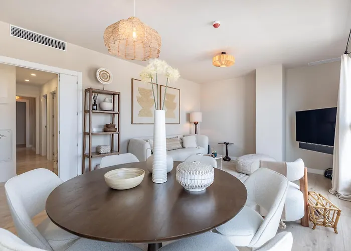 Apartamento Skyline 5 Pool & Parking Free Málaga