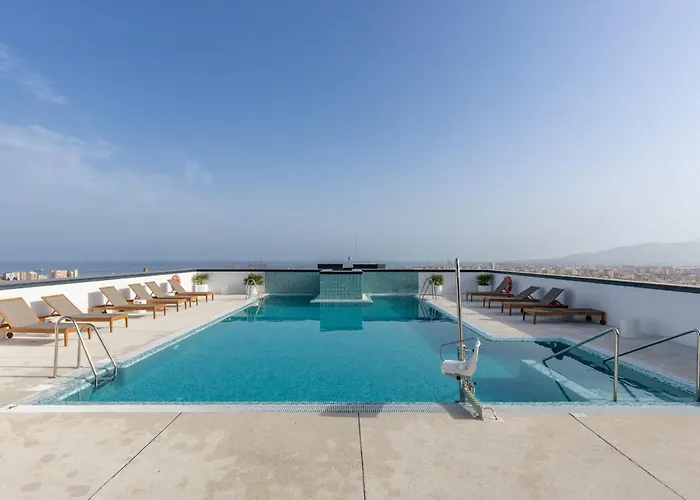 Skyline 5 Pool & Parking Free